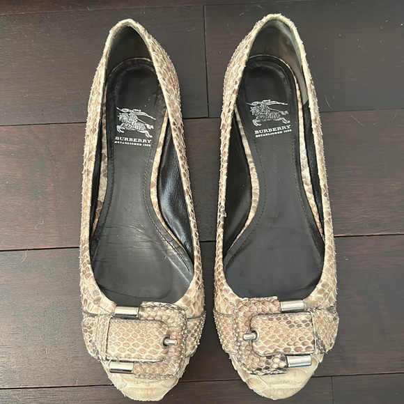Burberry Ballet Flats - Picture 1 of 3